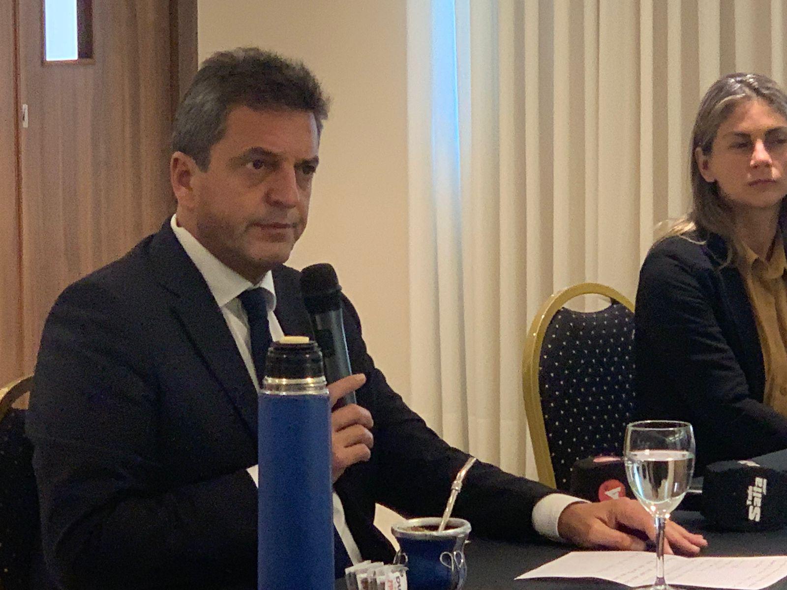 Sergio Massa: “Con Gustavo tengo una relación afectiva, sin especulaciones políticas”