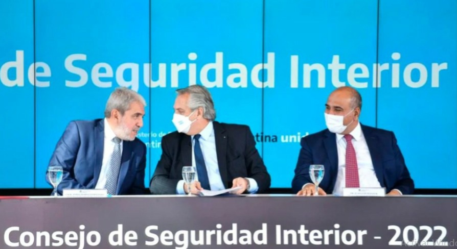 Funcionaros respaldaron al Presidente: “No lo van a apretar con una declaración estúpida”