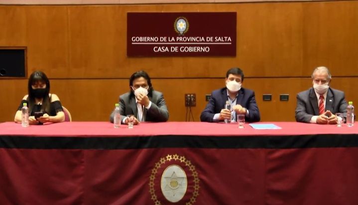 Gustavo Sáenz y Daniel Arroyo firmaron convenios de inclusión social