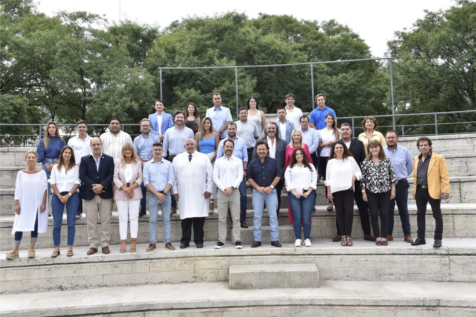 Con Gustavo Sáenz se presentó oficialmente Vamos Salta